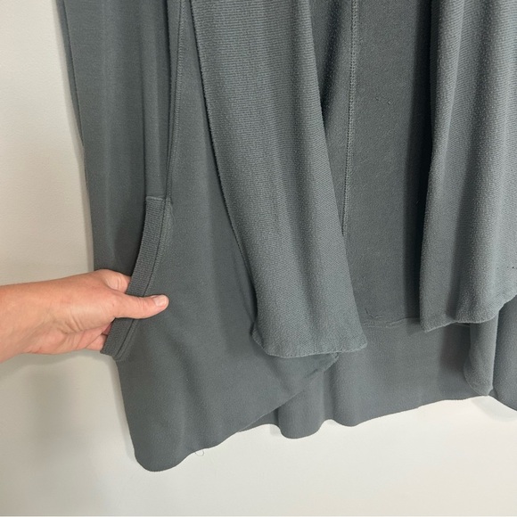 Athleta Charcoal Gray Pranayama Wrap Open Front Cardigan Women’s Size Medium - Picture 3 of 8
